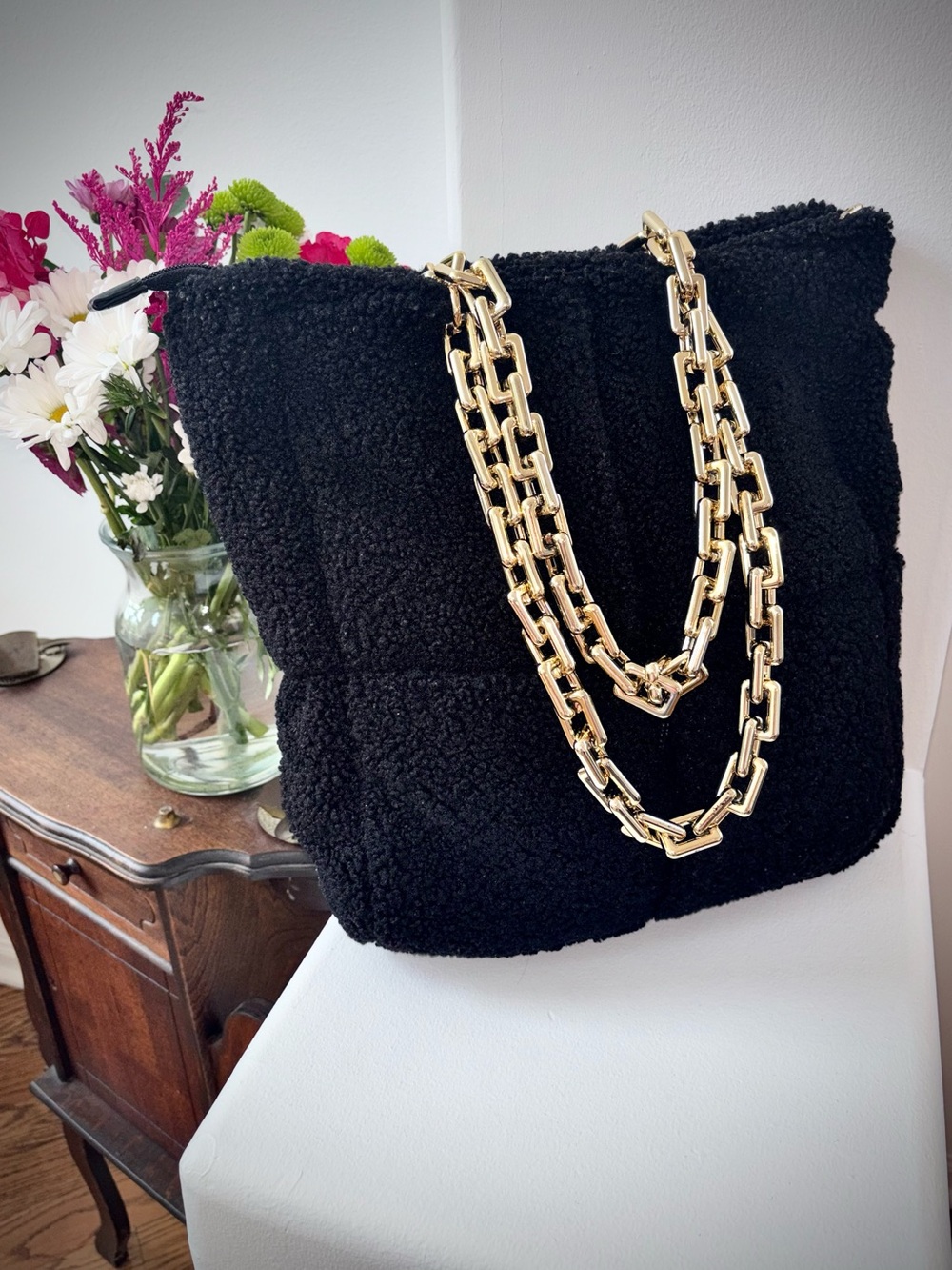 Black Teddy Tote Gold Chain Shoulder Bag Quiet Luxury Style Urban Expressions - Picture 3 of 7